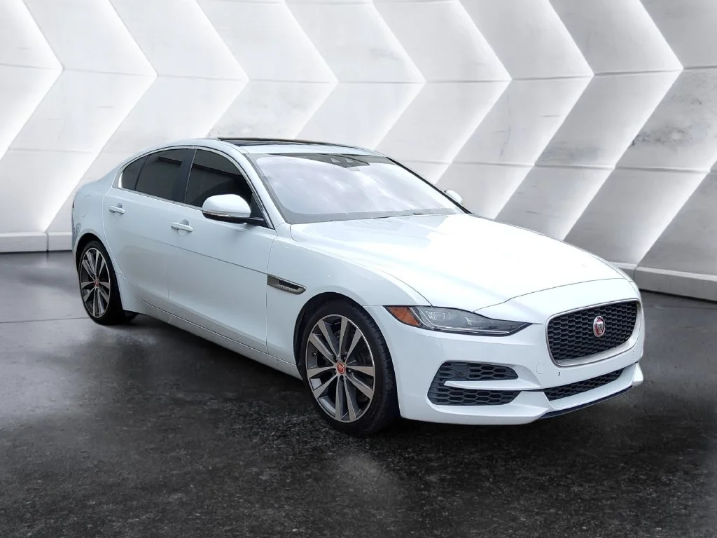 2020 Jaguar XE