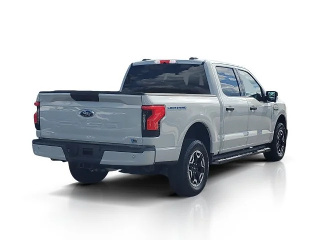 Used 2023 Avalanche Ford Pro image 7