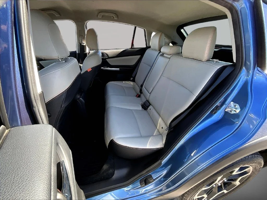 Used 2017 Blue Subaru 2.0i Limited image 23