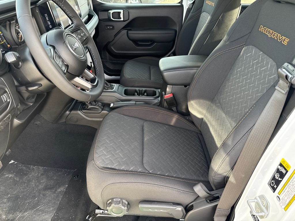 New 2026 Bright White Clearcoat Jeep Mojave image 22