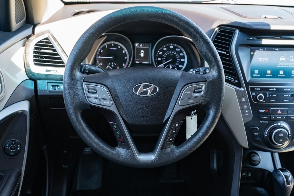 Used 2018 Regal Red Pearl Hyundai SE image 14