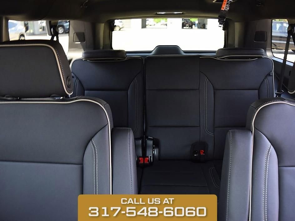 2026 Chevrolet Suburban Premier - Photo 17