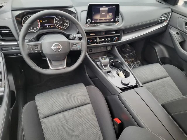 2026 Nissan Rogue SV - Photo 34