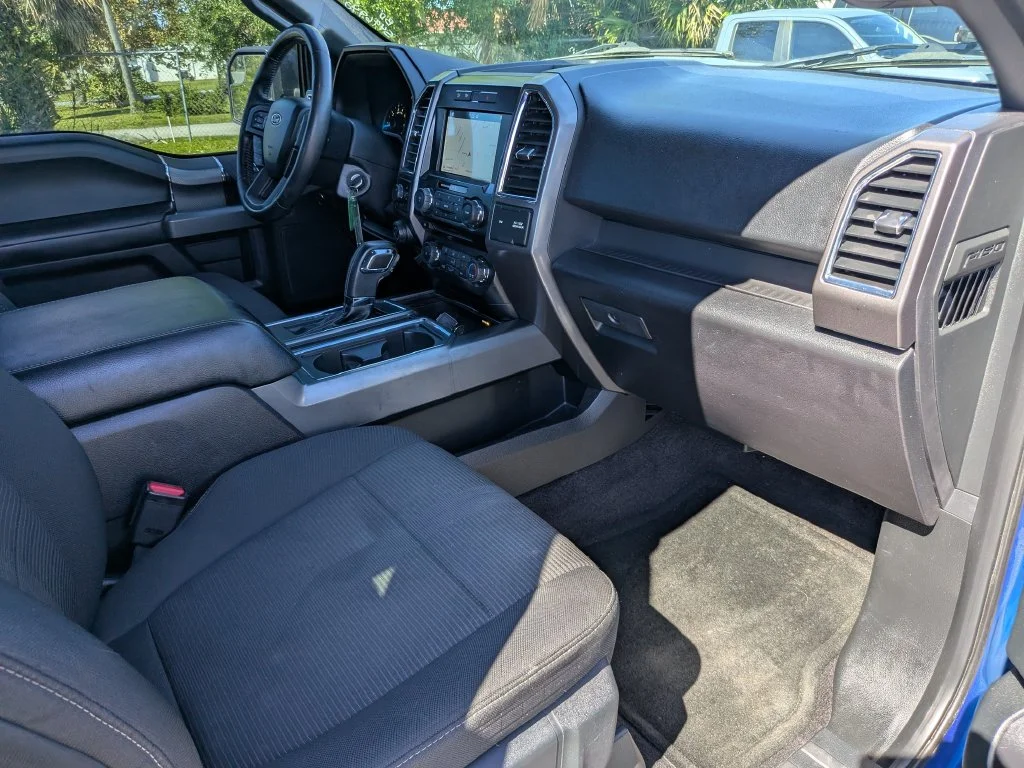 Used 2016 Blue Flame Metallic Ford XLT image 16