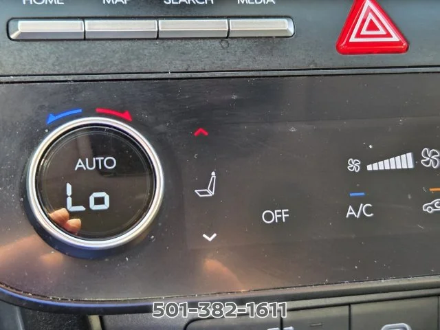 Used 2024 Black Hyundai SEL image 21