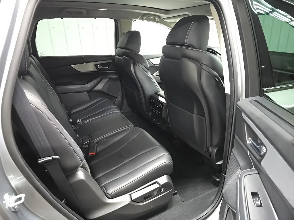 Used 2023 Gray Acura Technology image 18