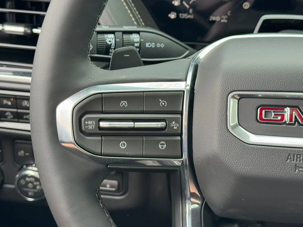 New 2026 Onyx Black GMC Elevation image 31