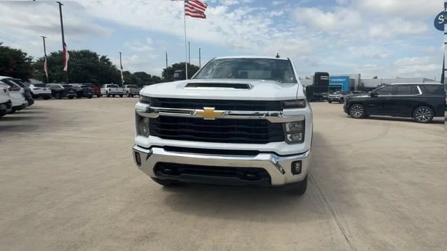 Certified Used 2025 Summit White Chevrolet LT image 3