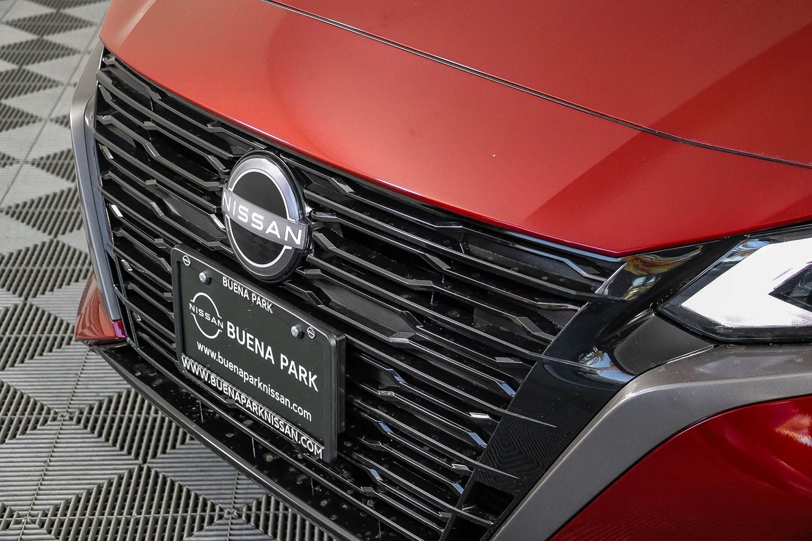 New 2026 Scarlet Ember Tintcoat Nissan SV image 5