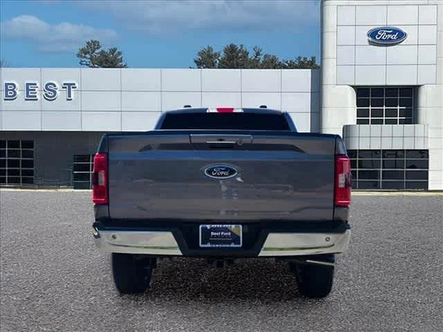 Used 2023 Carbonized Gray Metallic Ford XLT image 8