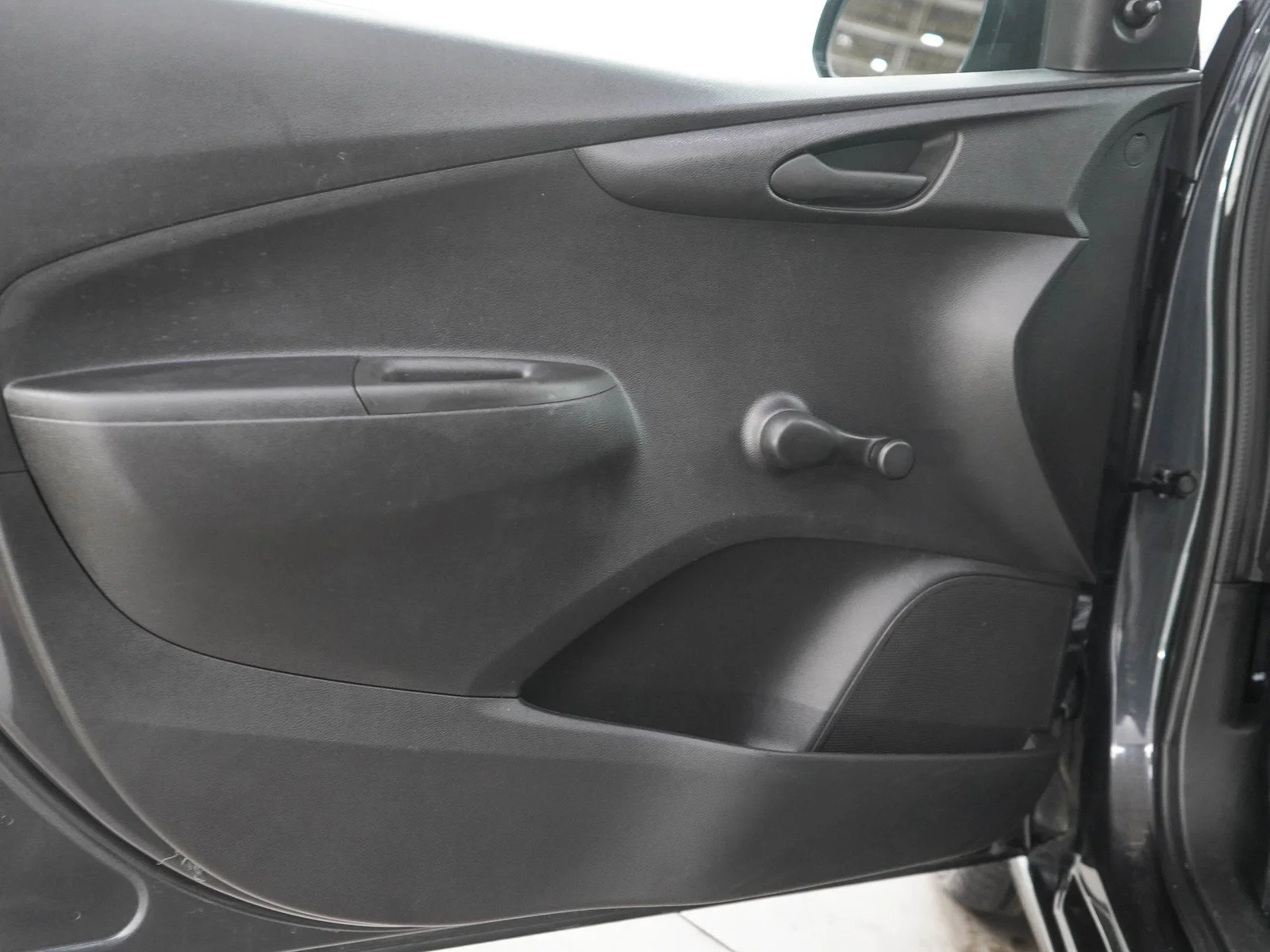 Used 2020 (Metallic paint.) Chevrolet LS image 16