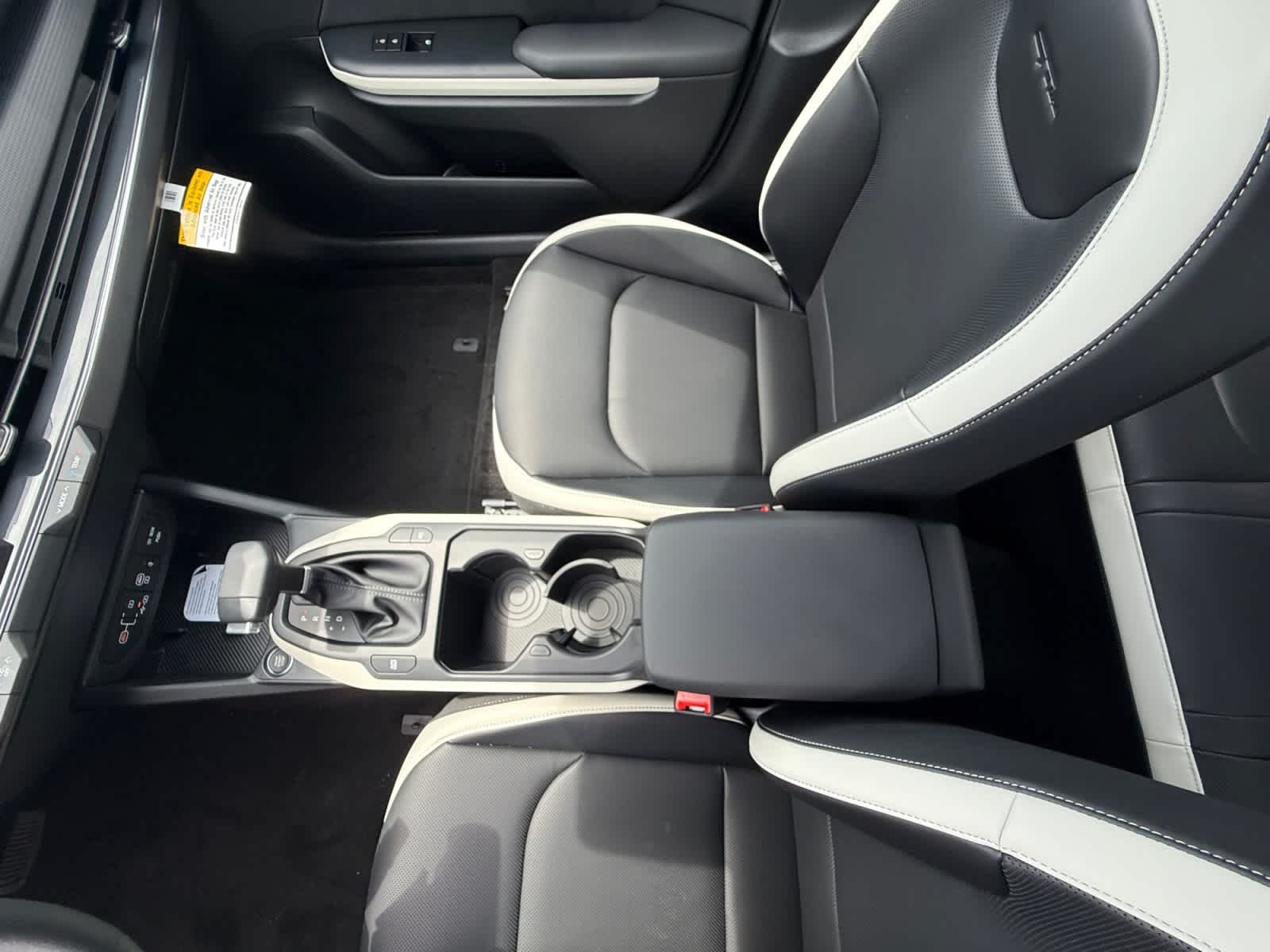 New 2026 Interstellar Gray Kia GT-Line image 18