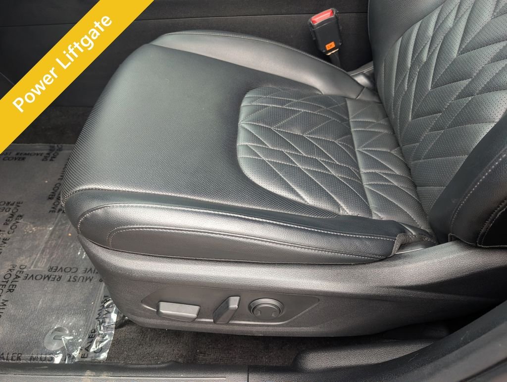 Used 2024 Black Kia X-Pro Prestige image 15