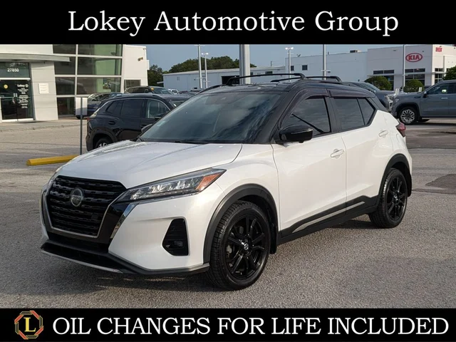 2021 Nissan Kicks SR