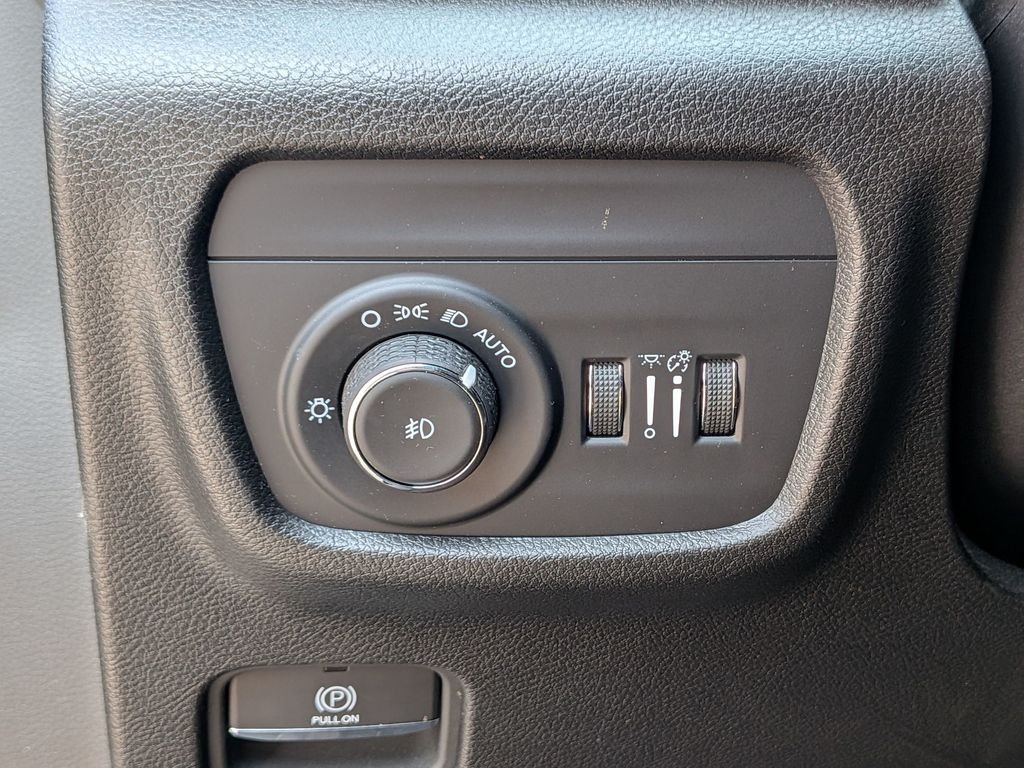Used 2024 Black Jeep Limited image 19