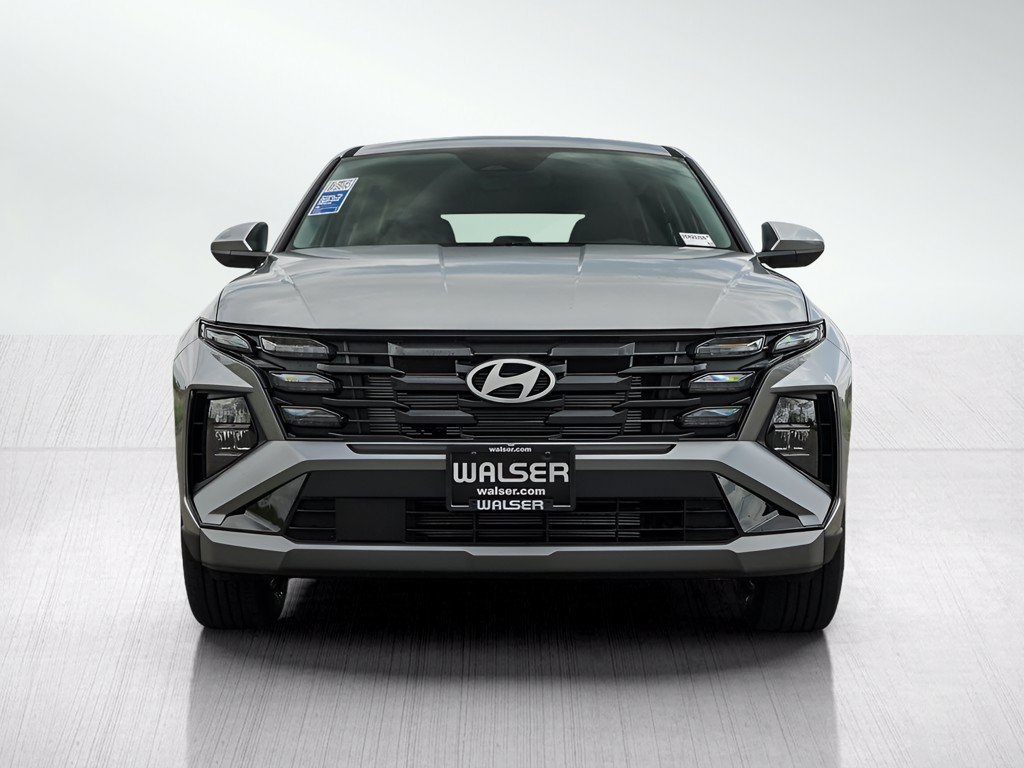 New 2026 Shimmering Silver Hyundai SE FWD image 2