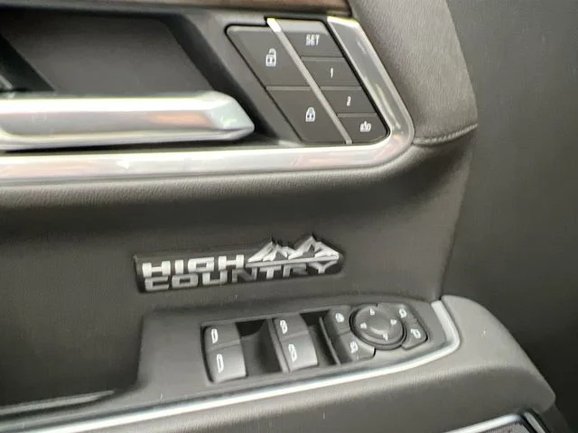 2025 Chevrolet Silverado 1500 High Country - Photo 23