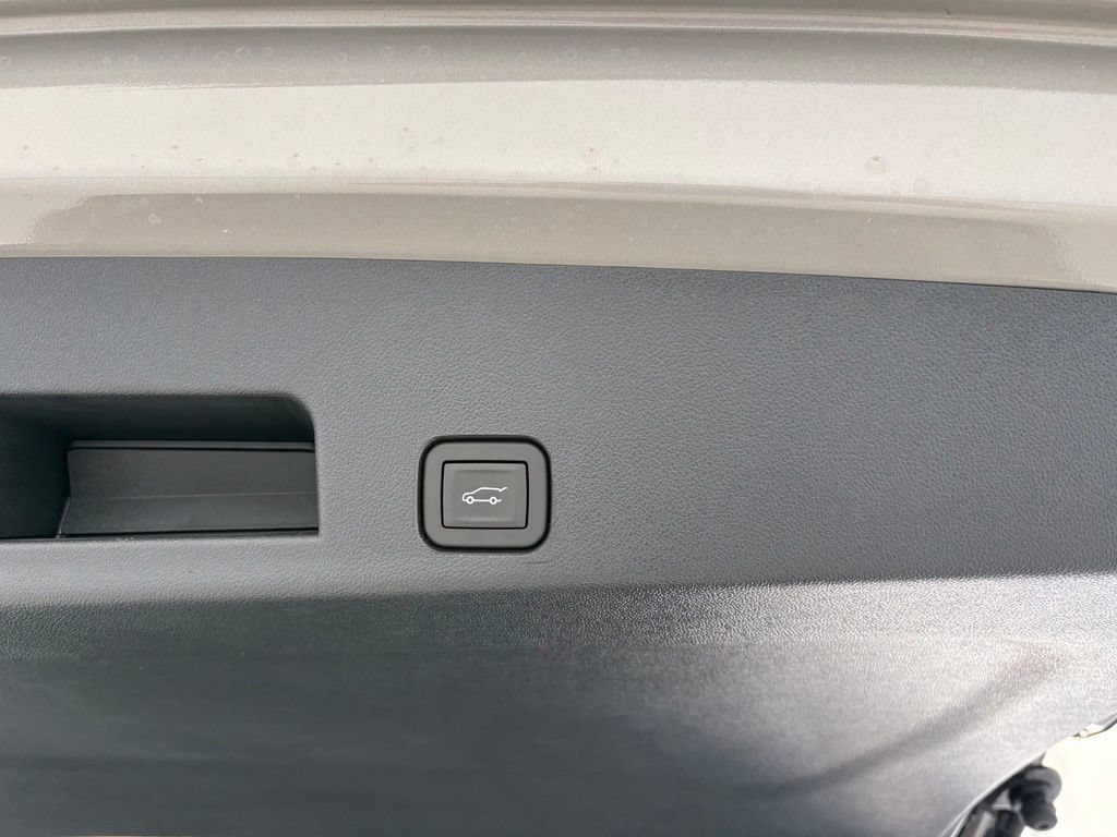 2026 Chevrolet Traverse Z71 - Photo 47