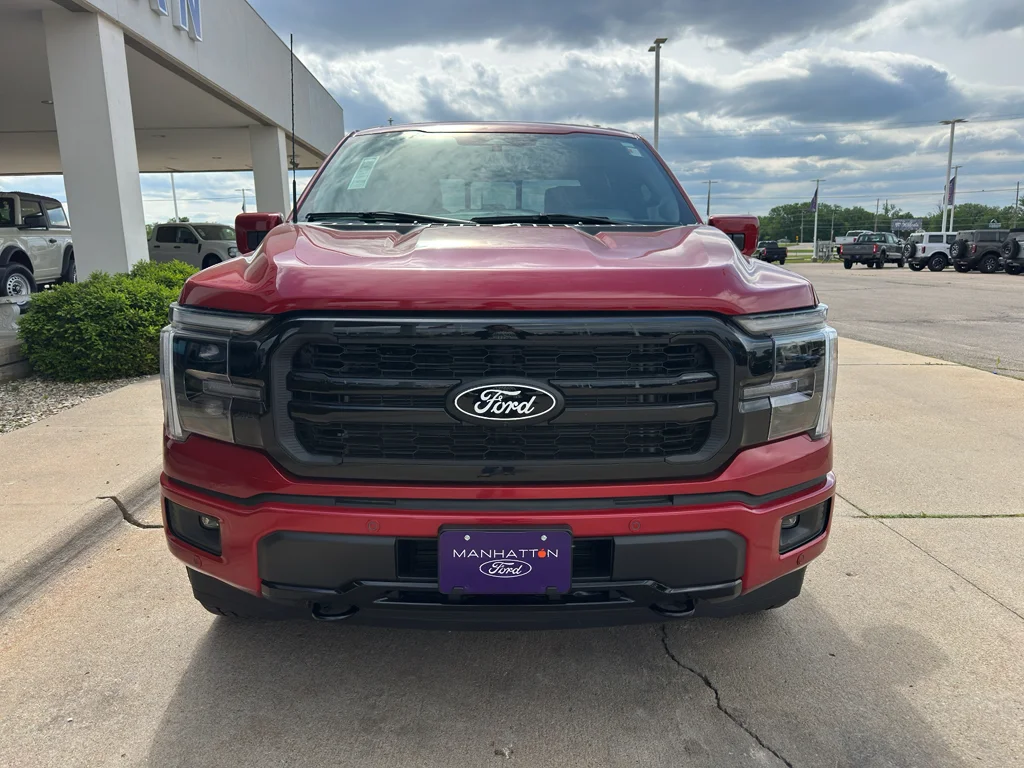 New 2025 Rapid Red Metallic Tinted Clearcoat Ford Lariat® image 8