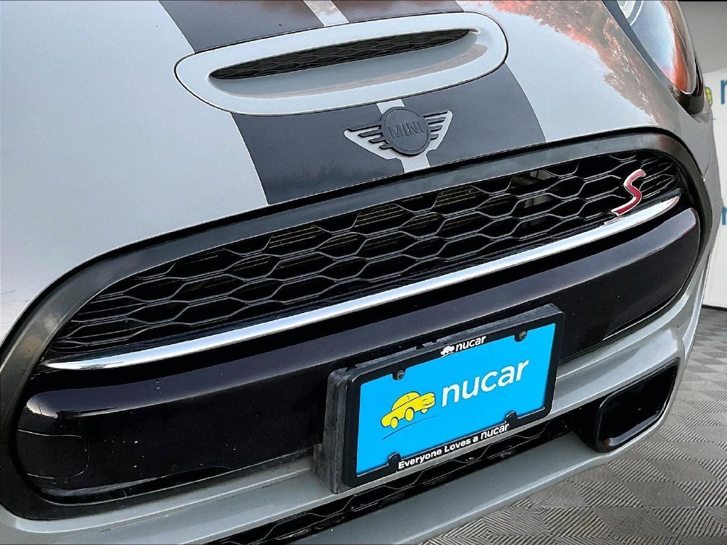 Used 2018 Gray MINI Base image 28