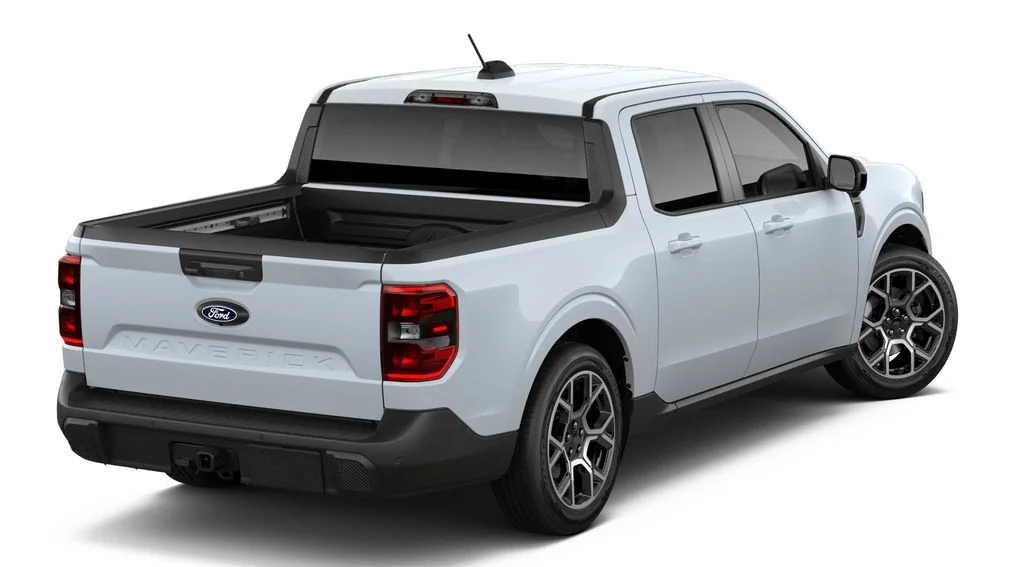 New 2026 White Ford MAVERICK LAR AW image 3