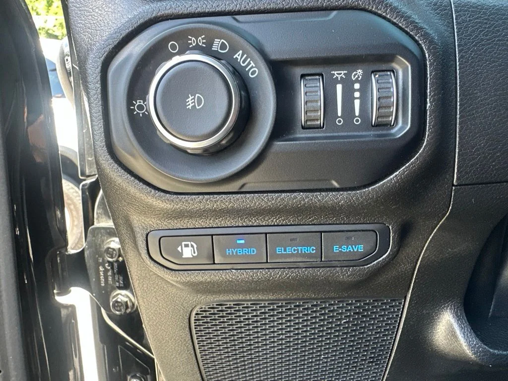Used 2022 Black Jeep Unlimited Sahara 4xe image 22