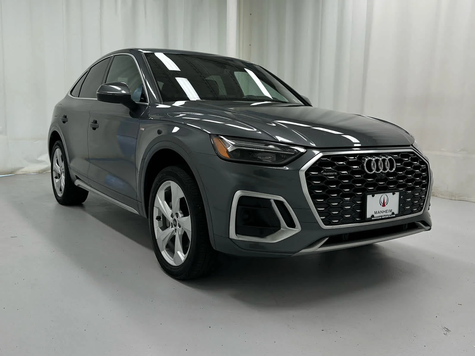 2023 Audi Q5 Sportback 45 Premium Plus's photo