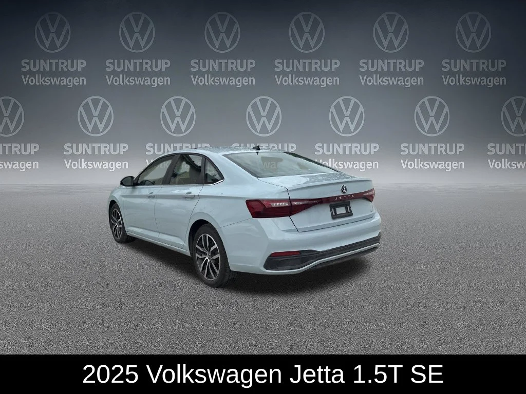 Used 2025 Gray Volkswagen 1.5T SE image 3
