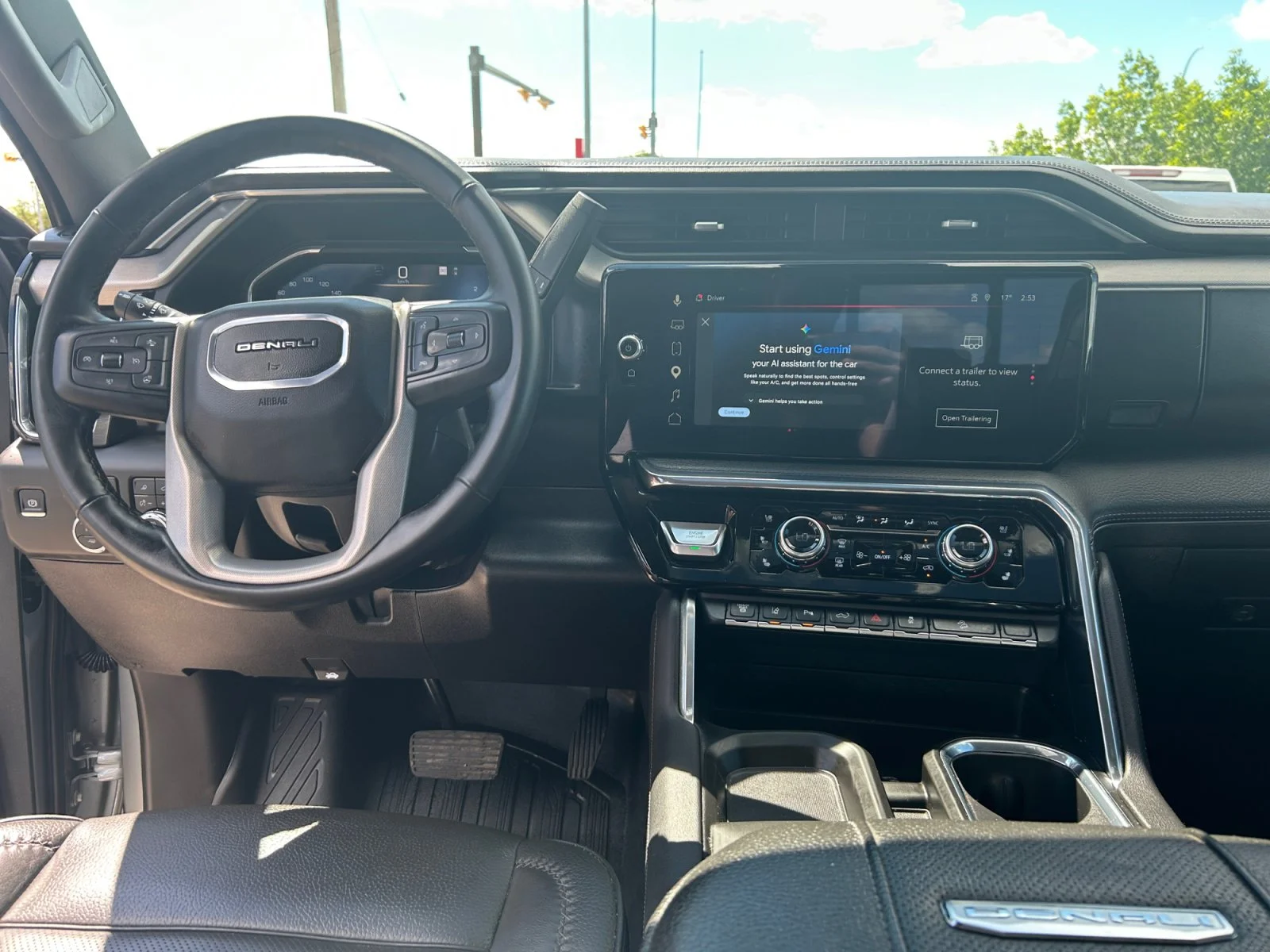 Used 2025 Gray GMC Denali Crew 6.6L DIESEL Leather Sunroof Nav 5th Wheel Prep Package image 21