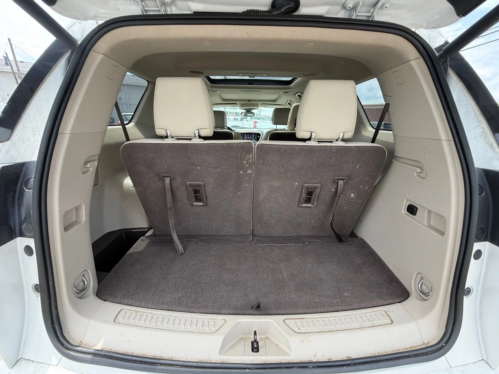 Used 2018 White GMC Denali image 26