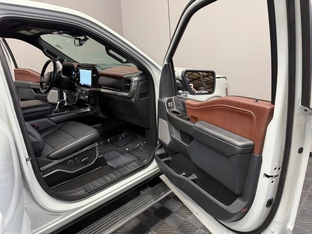 Certified Used 2023 Avalanche Ford Lariat image 23