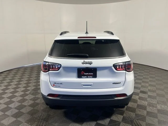 Certified Used 2022 White Jeep Latitude Lux image 8