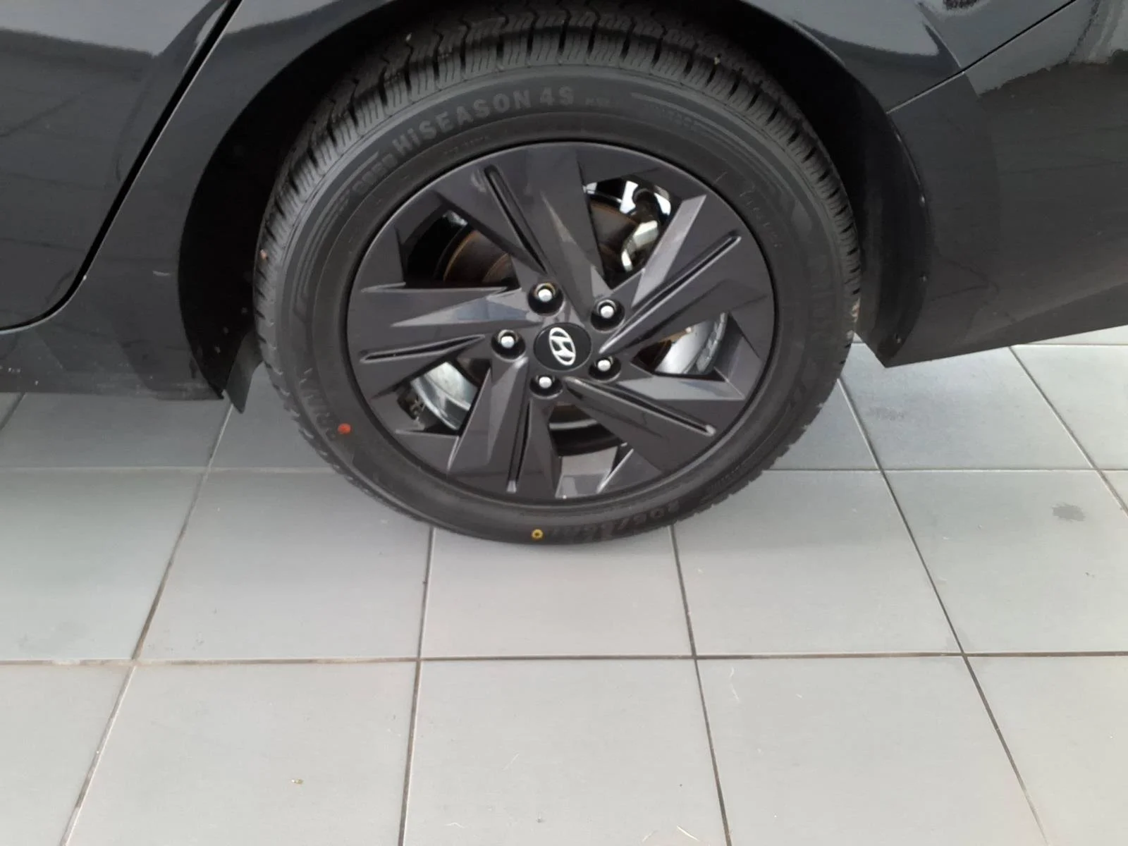 Certified Used 2023 Phantom Black Hyundai SEL image 15