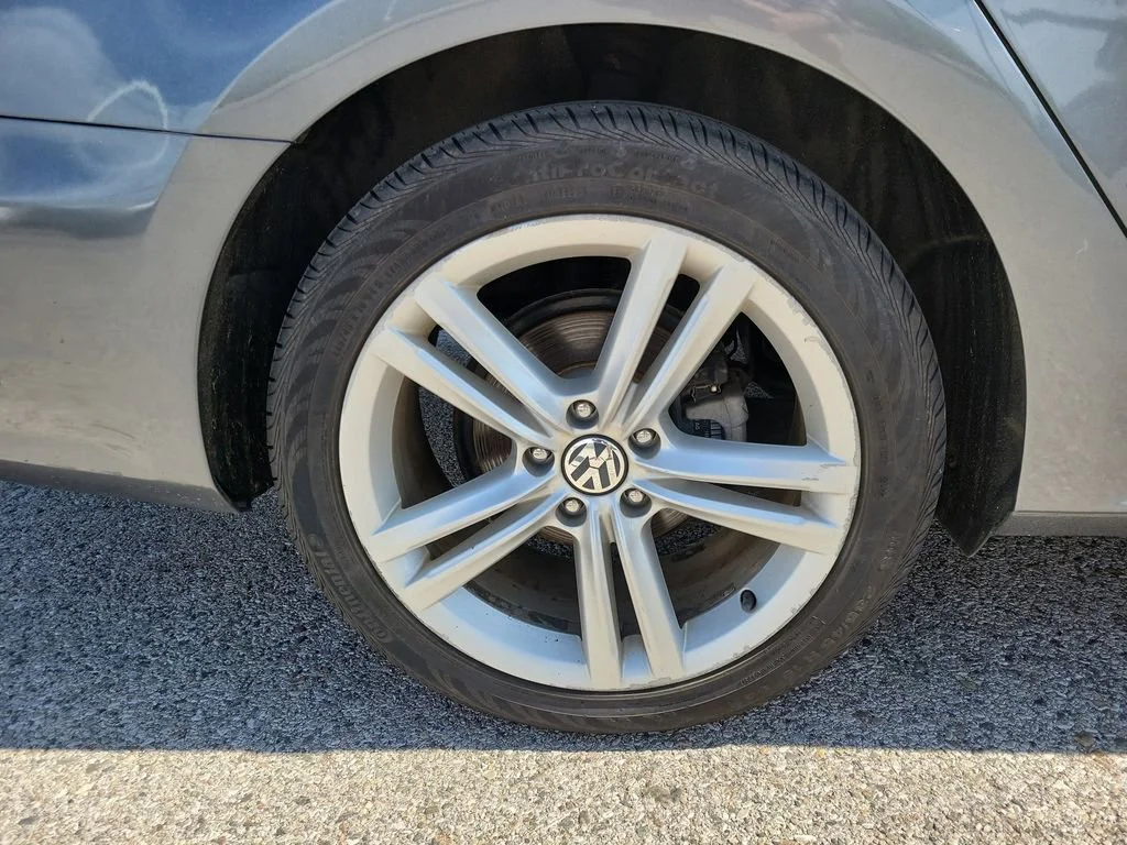 Used 2014 Gray Volkswagen 2.0L TDI SE image 5