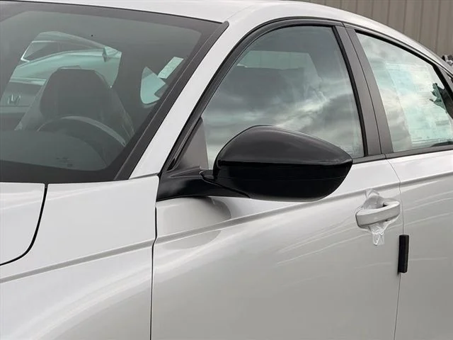 New 2026 Platinum White Pearl Honda Sport Hybrid image 4