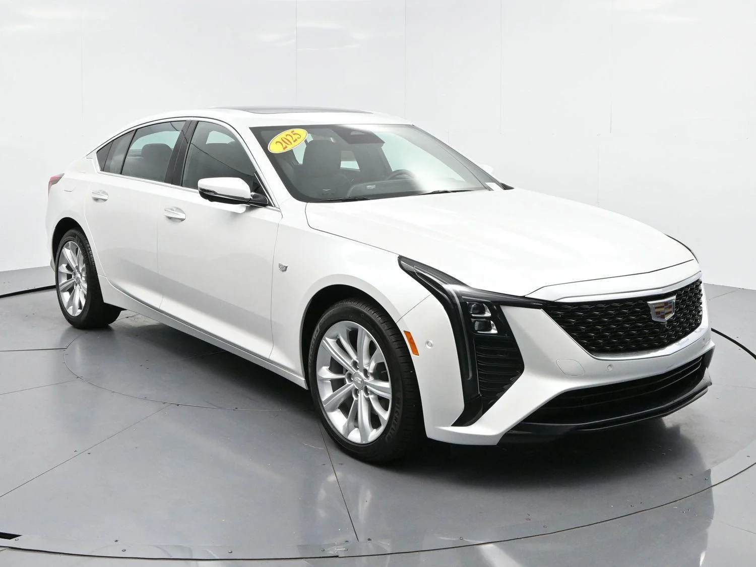 Used 2025 Crystal White Tricoat Cadillac Premium Luxury image 1