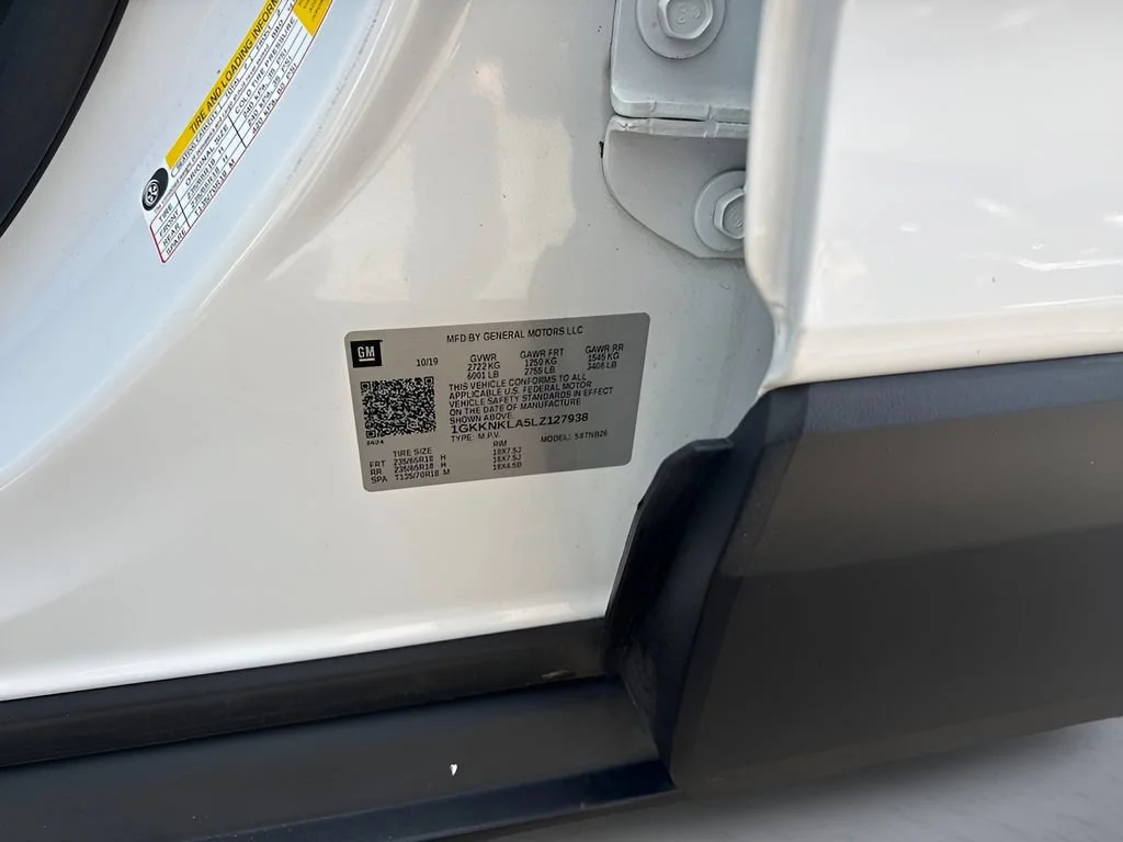 Used 2020 SUMMIT WHITE GMC SLE image 34