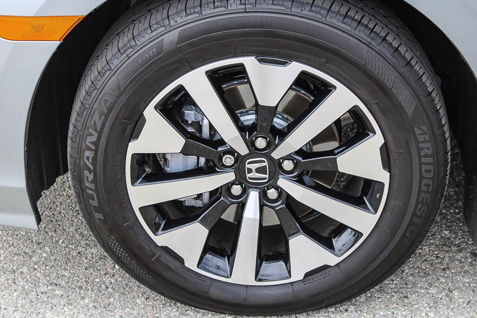 2026 Honda Odyssey EX-L - Photo 12