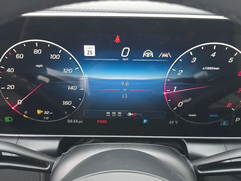 New 2026 MANUFAKTUR Patagonia Red Metallic Mercedes-Benz GLC 300 image 29