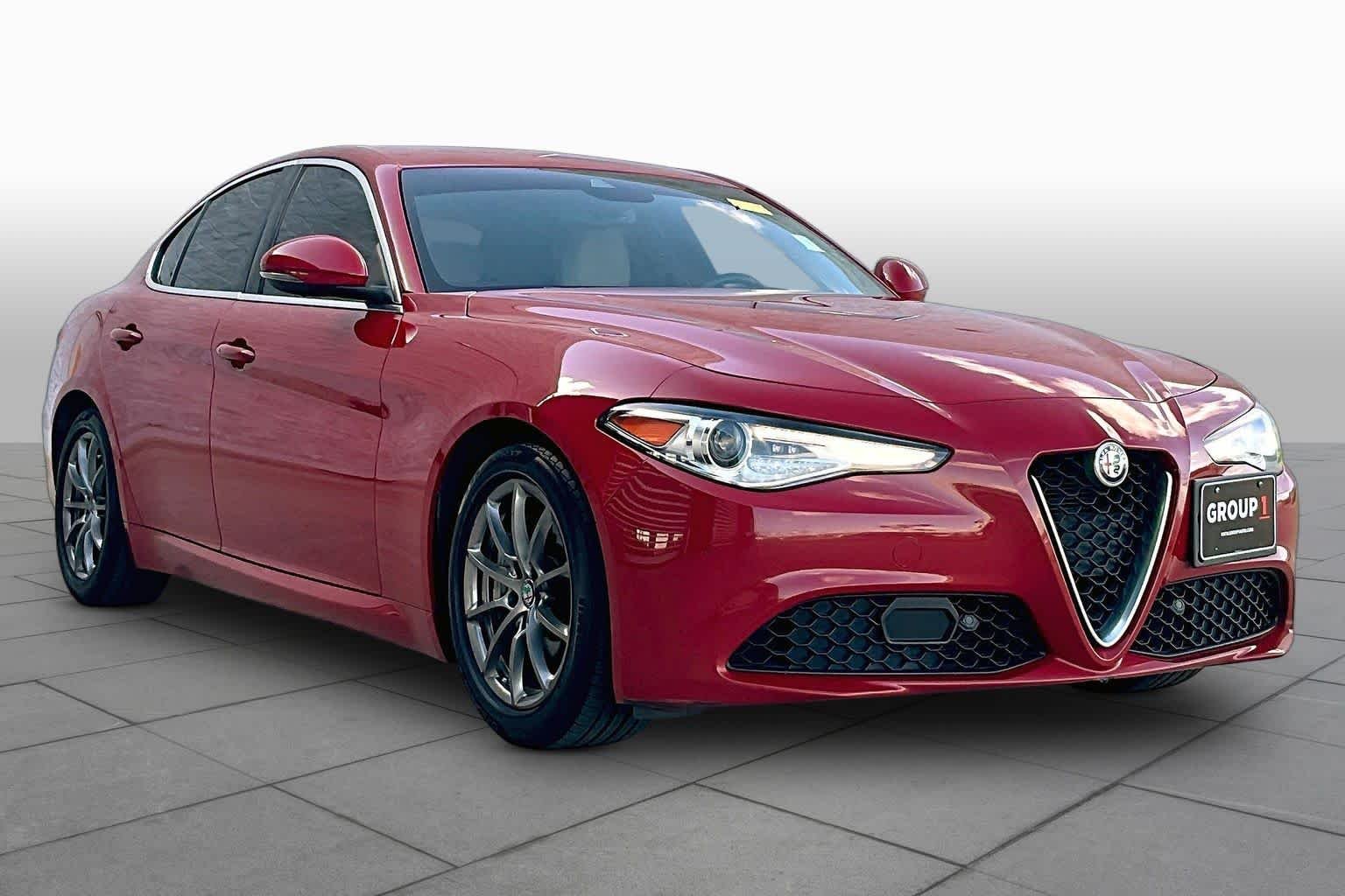 Used 2020 Alfa Rosso Alfa Romeo  image 3