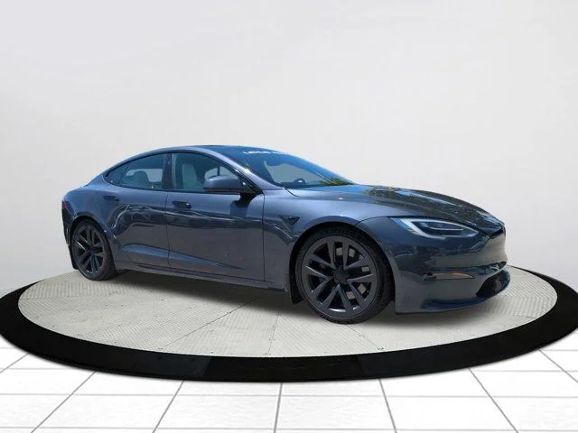 2022 Tesla Model S -'s photo