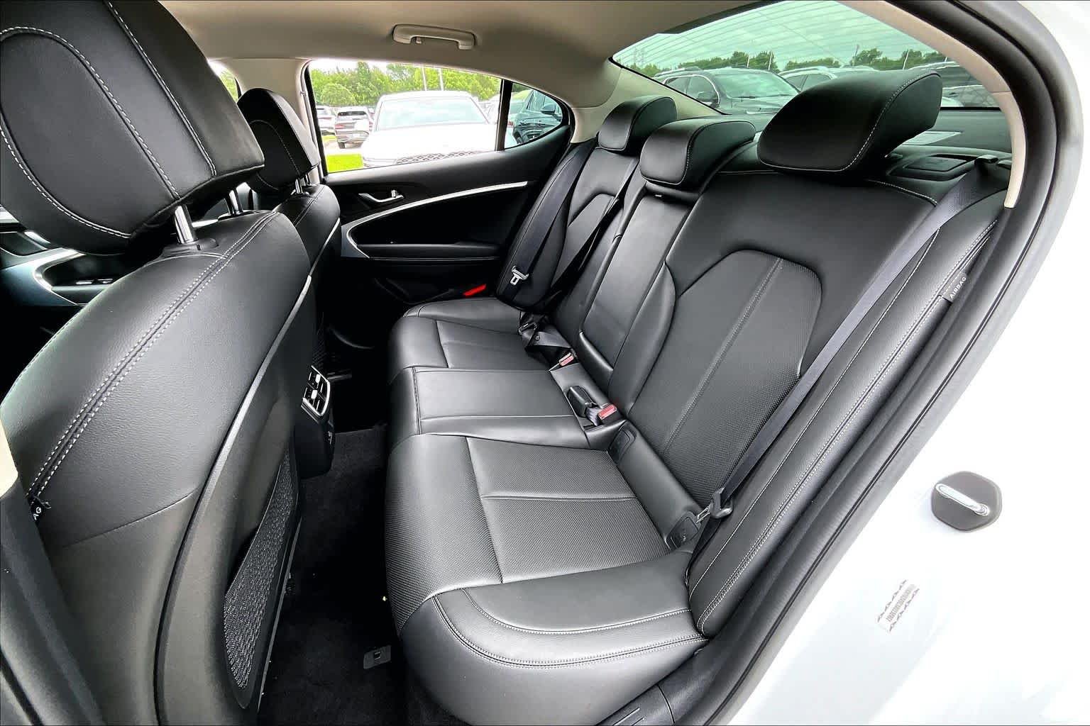 Used 2024 Uyuni White Genesis 2.5T image 18