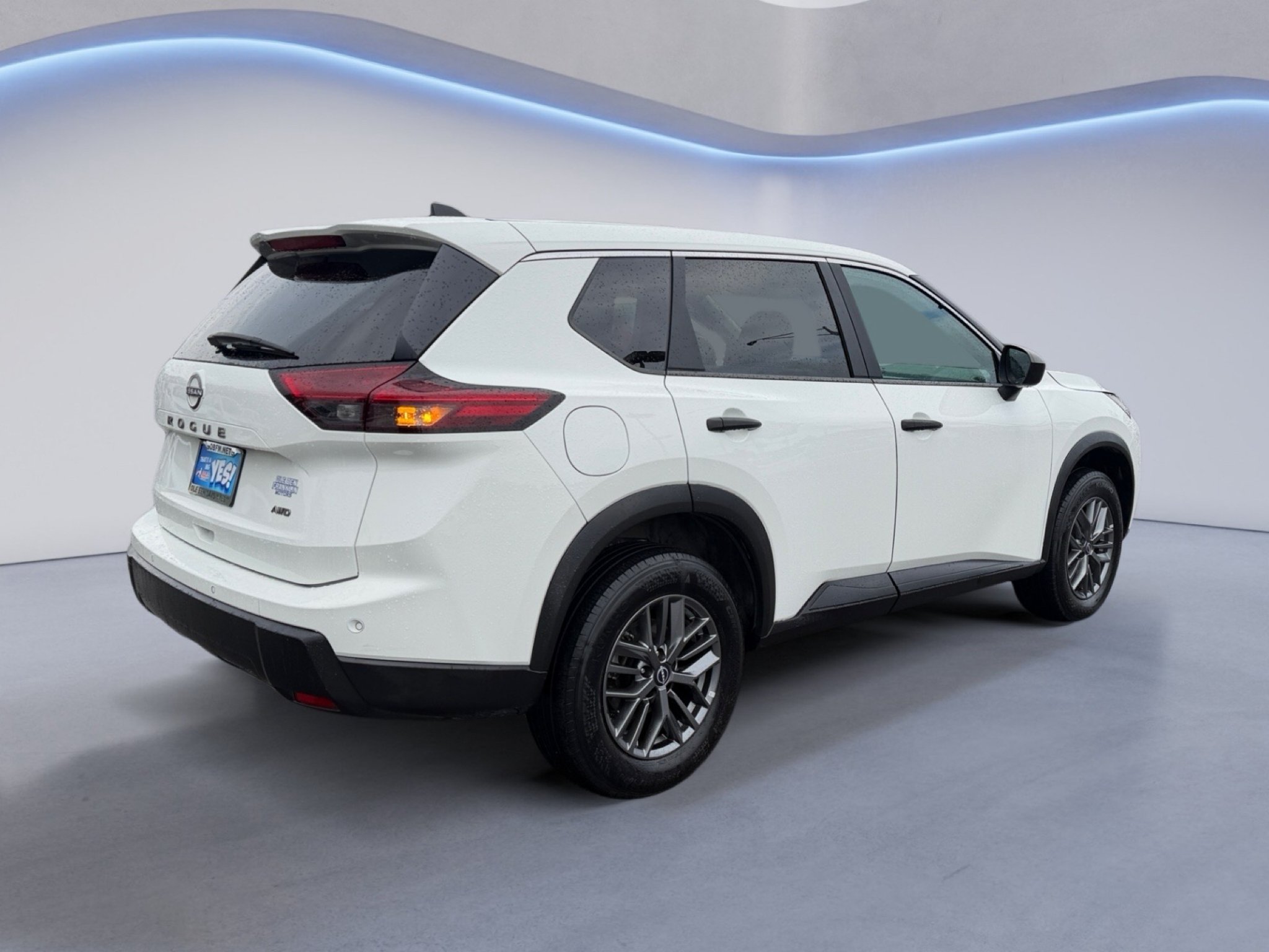 Used 2024 Glacier White Nissan S image 3