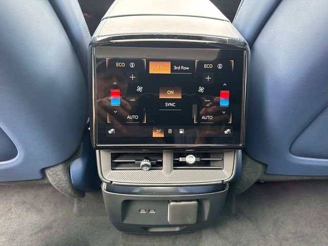 2026 Cadillac VISTIQ Premium Luxury - Photo 13