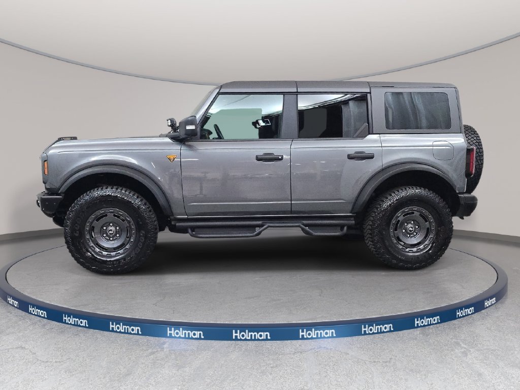 Used 2024 Gray Metallic Ford Badlands image 9