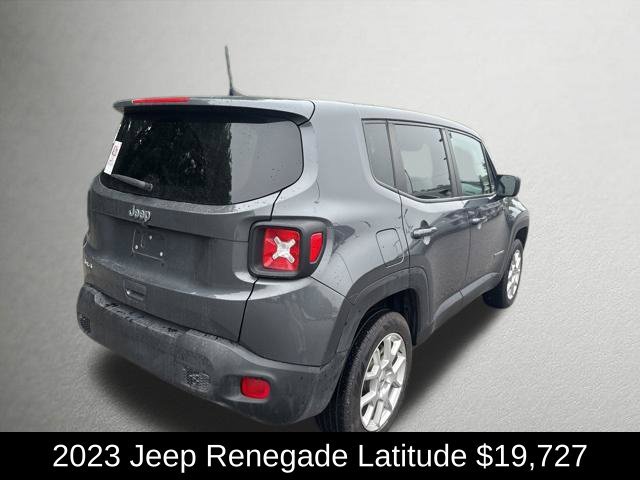 Used 2023 Graphite Gray Jeep Latitude image 5