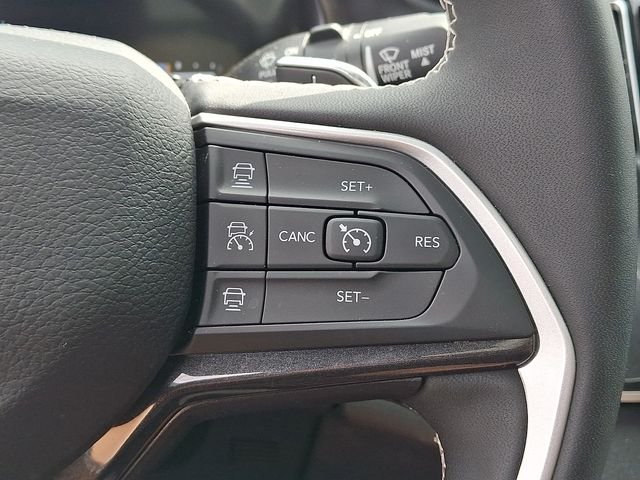 Used 2023 Gray Jeep Altitude X image 22