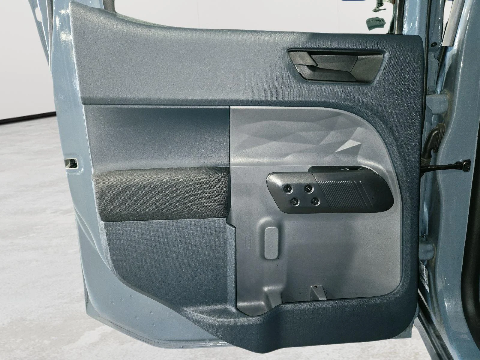 Used 2023 Area 51 Ford XL image 36