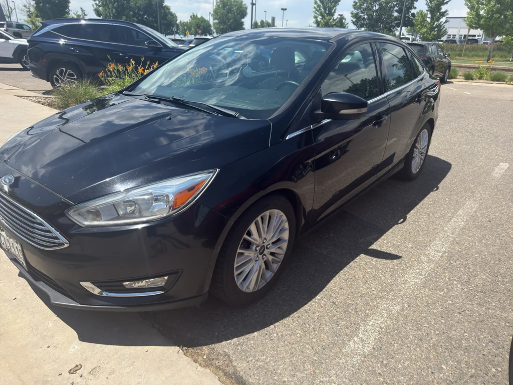 Used 2018 Shadow Black Ford Titanium image 4