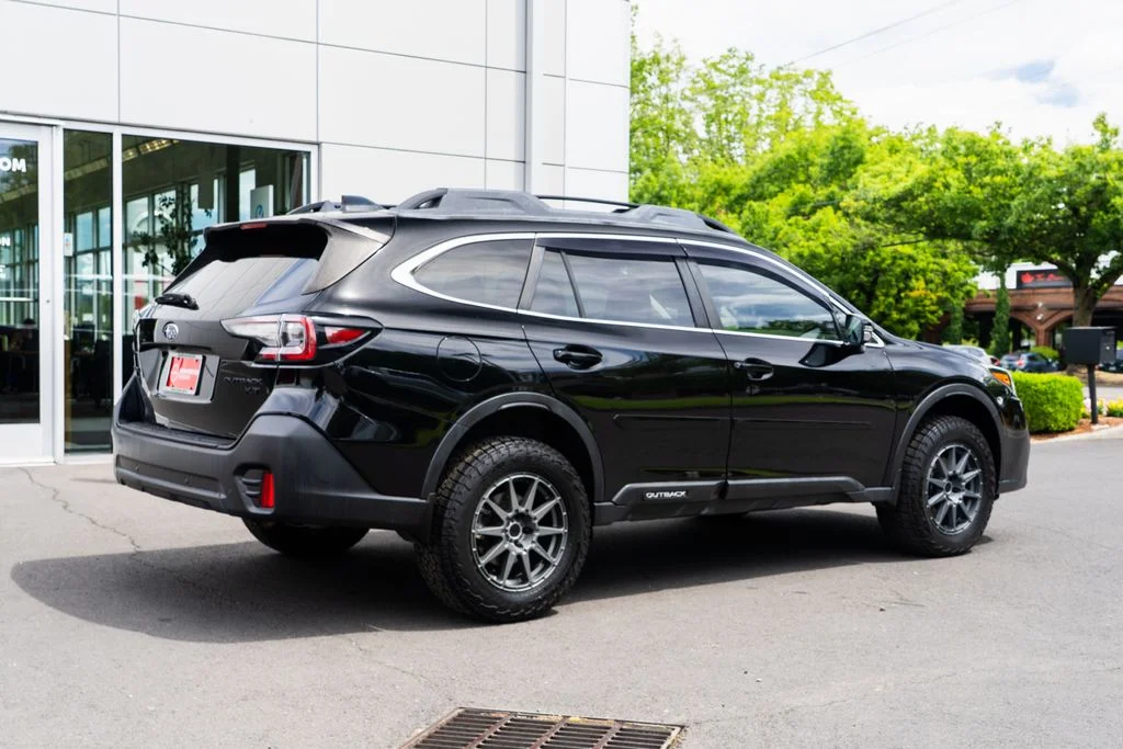 Used 2020 Black Subaru Onyx Edition XT image 6